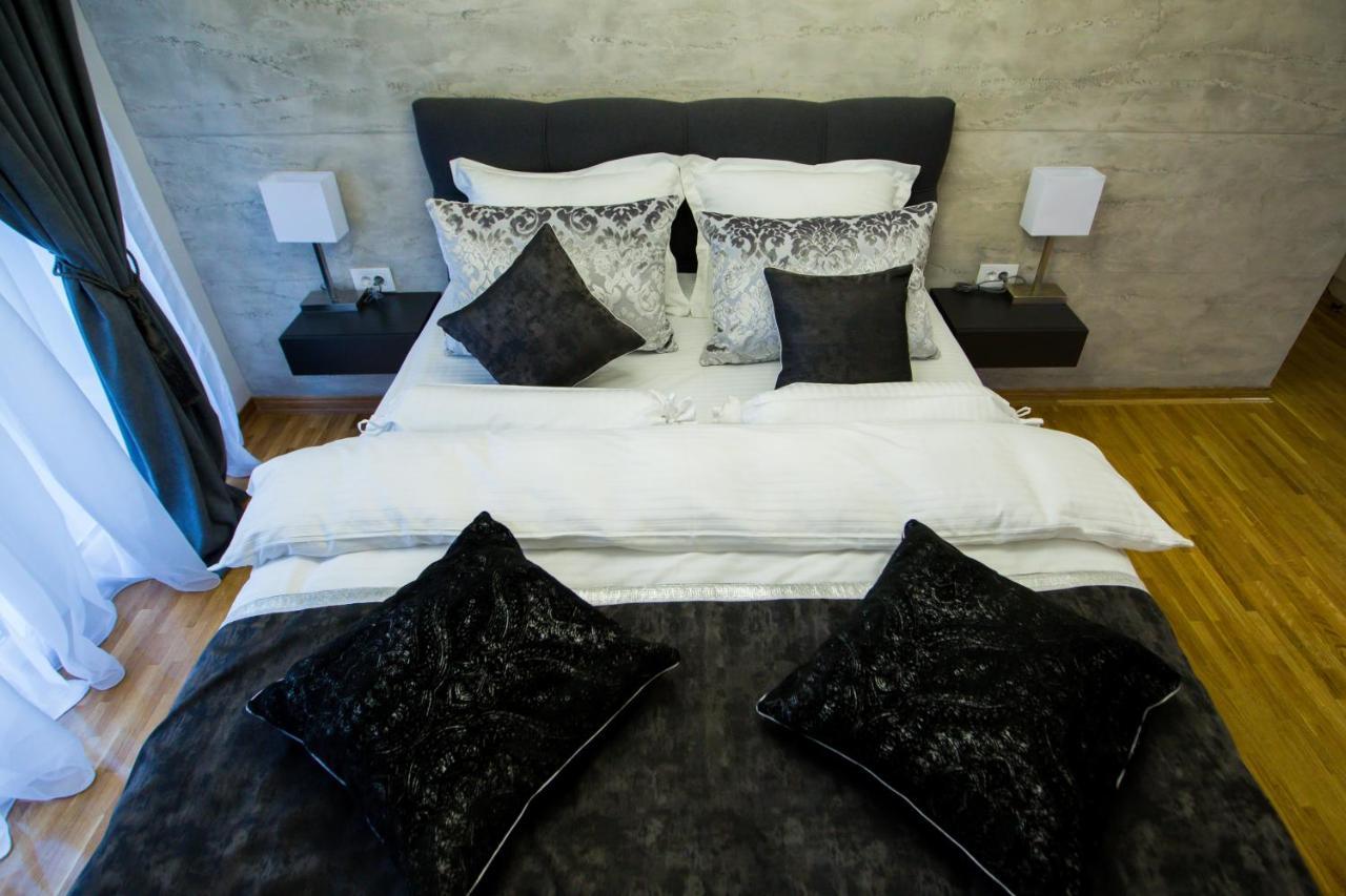 Apartment Exclusive And Studio Суботица Экстерьер фото