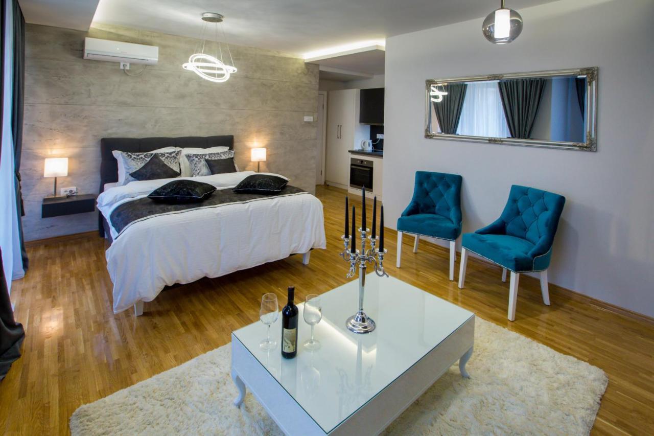 Apartment Exclusive And Studio Суботица Экстерьер фото
