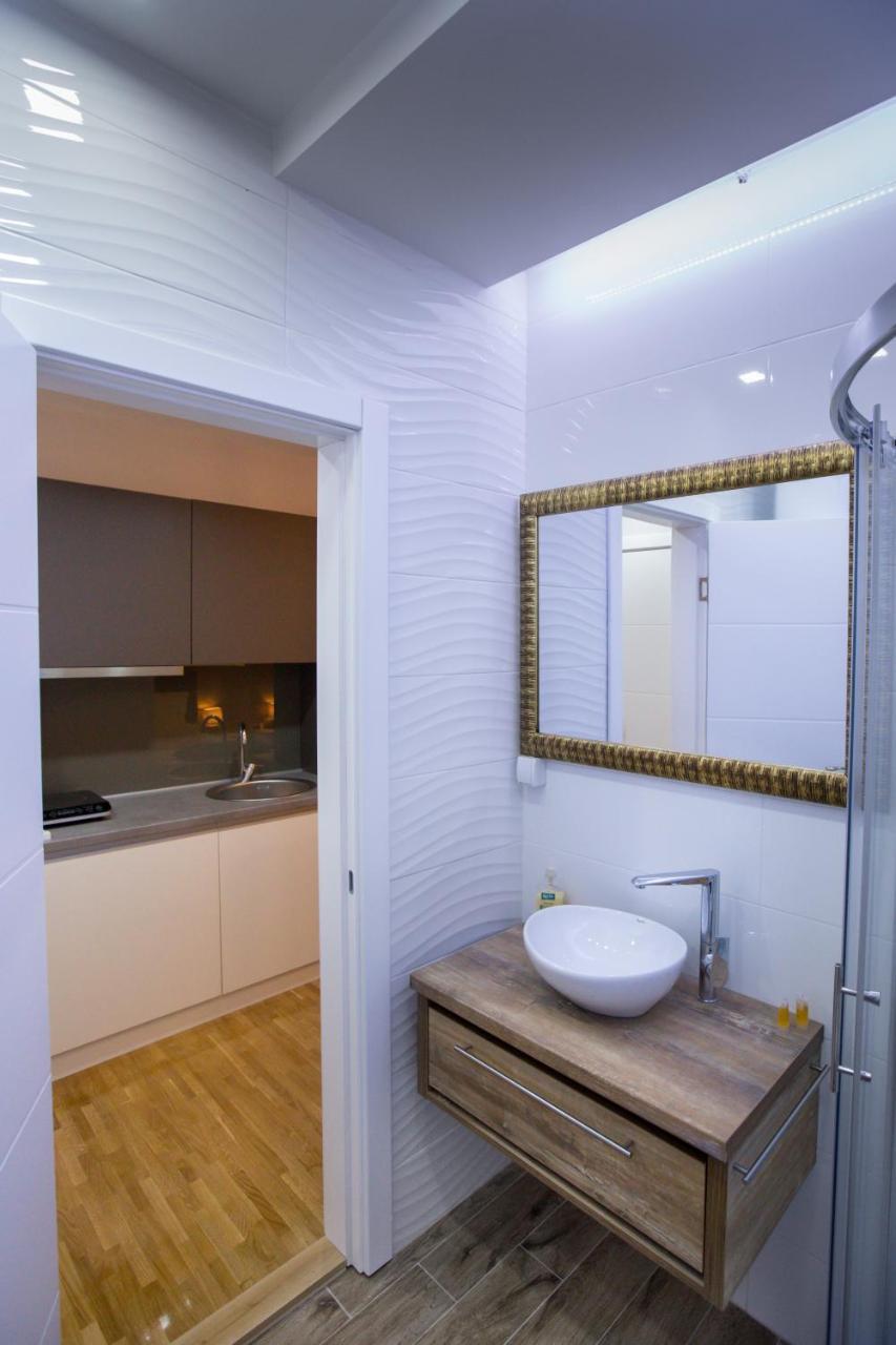 Apartment Exclusive And Studio Суботица Экстерьер фото